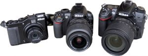 Nikon P7000, D3100 und D7000 (von links)